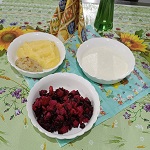вечеря каша кукурузна с маслом, котлета рибна парова, вінегрет, чай